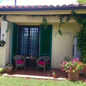 La Casina Di Eleonora , Mosciano Italy